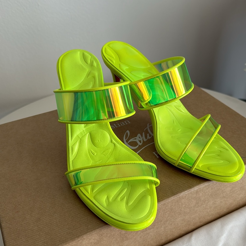 CHRISTIAN LOUBOUTIN *NEW* Neon Green Heels with Box & Dust Bag - Picture 3 of 17